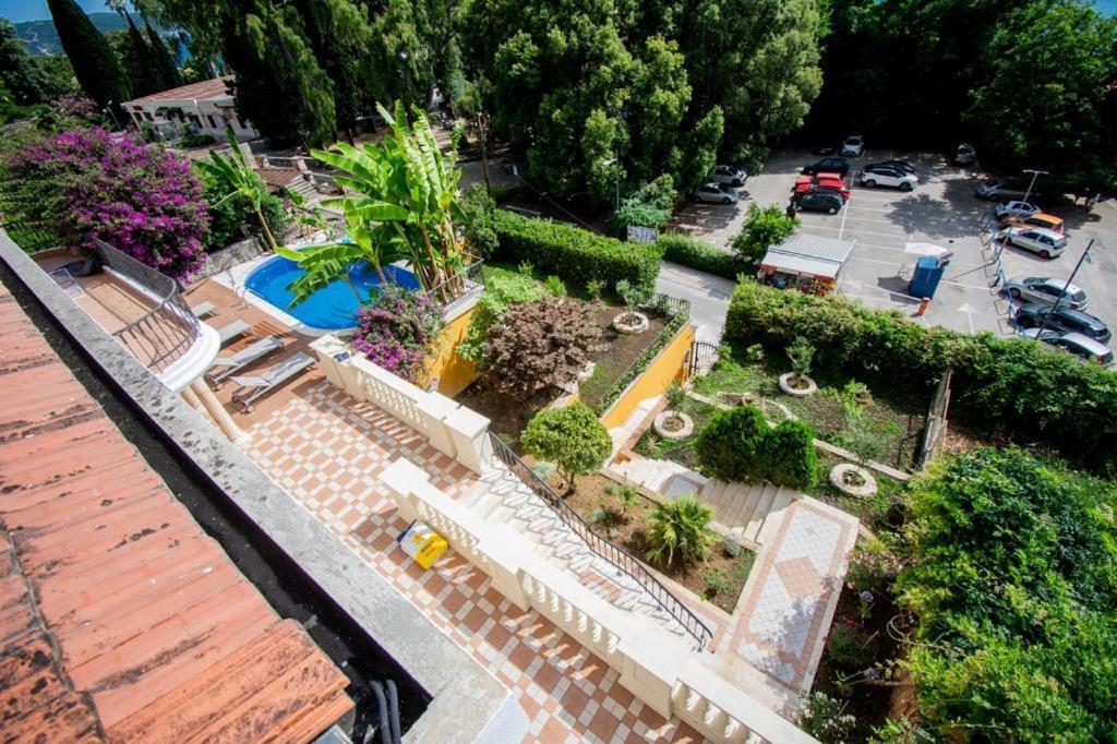 Oliva Villa