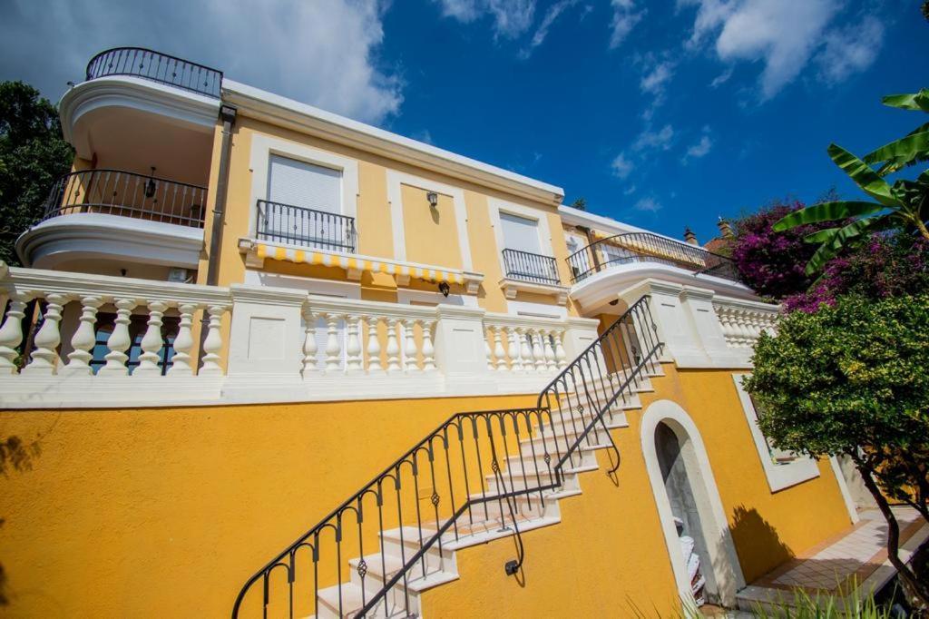 Oliva Villa